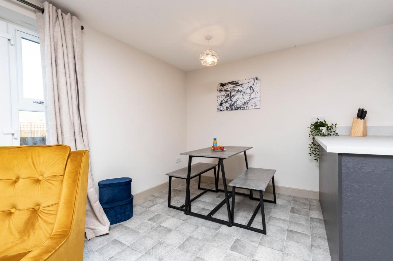 Avery House 2 - Two Bedroom With Outdoor Terrace By Bpne Darlington  Kültér fotó